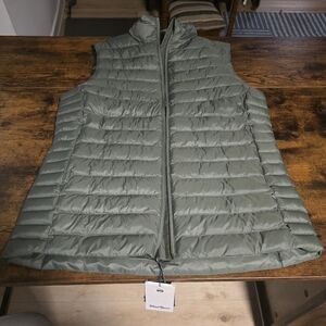 WindRiver Women's Hyper Dri T-Max Puffer Vest - MEDIUM, Olive